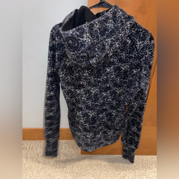 Lululemon Full-zip scuba hoodie - Picture 2 of 3